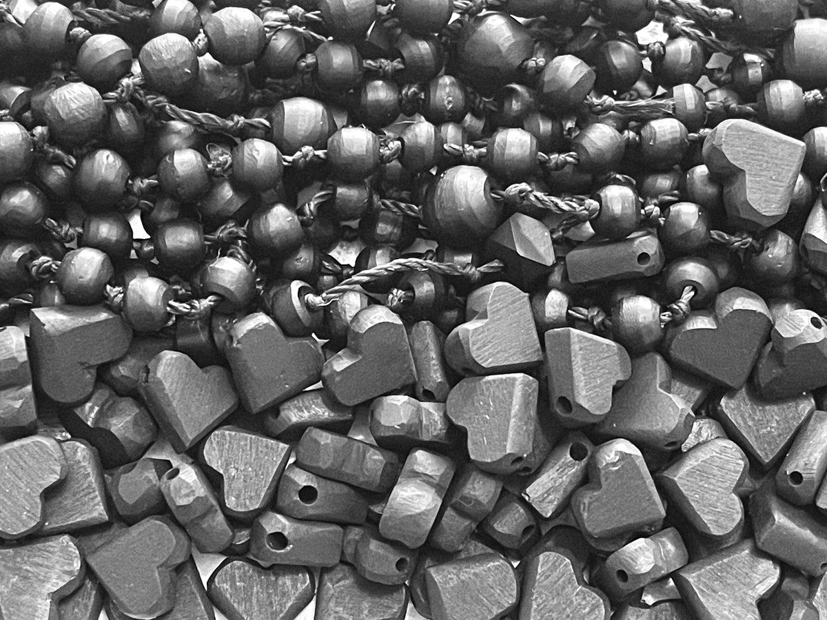 Powerful Protection With Azabache Stones – SifriShop