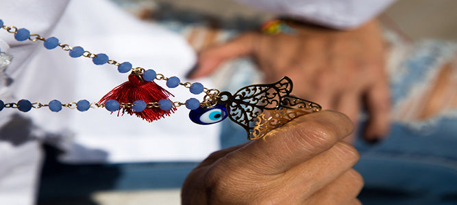 The Hamsa Hand or Hand Of Fatima: A Universal Sign Of Protection ...