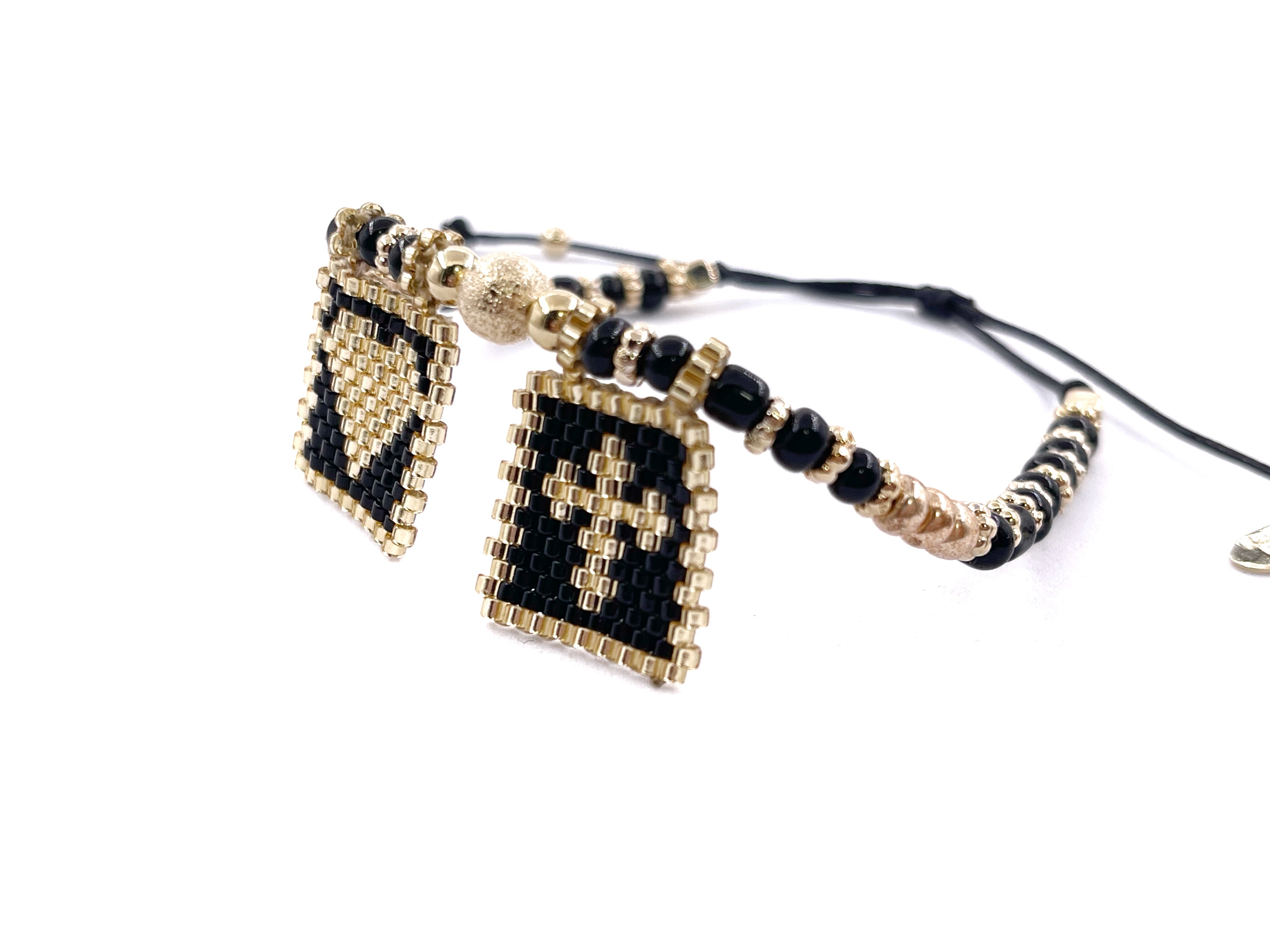 Adjustable Beaded Scapular Medal Duo Black Bracelet, Color Glass Seed Beads, Handwoven with Heart and Cross Symbols.