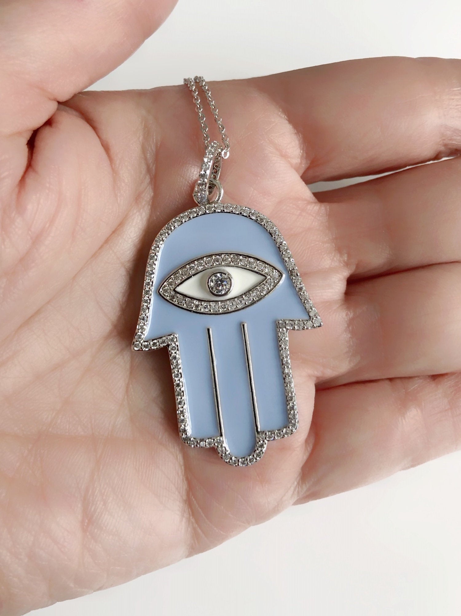 Eye Catching Hand Necklace 